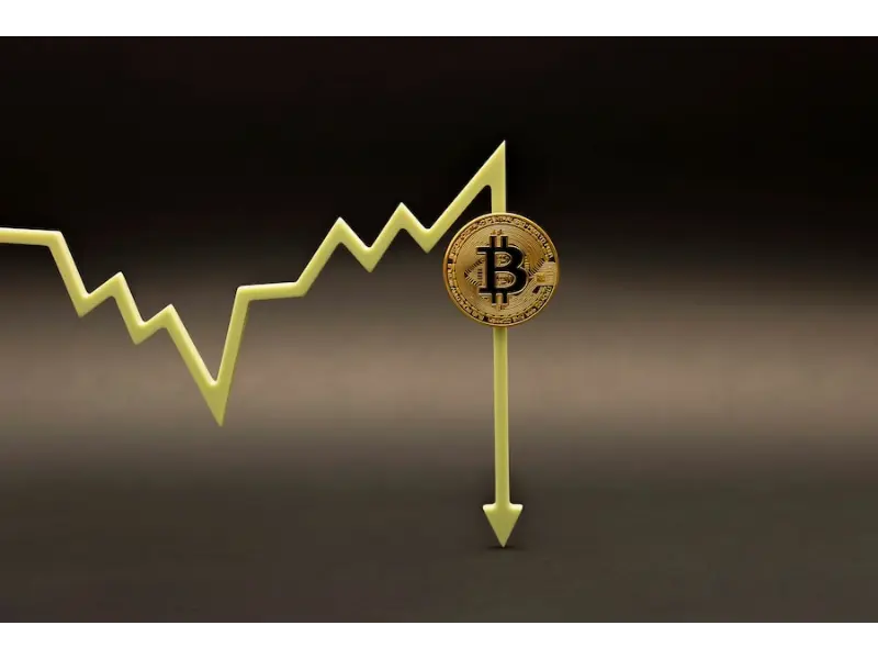 Noticias: Bitcoin cae por debajo de $40K por primera vez este año