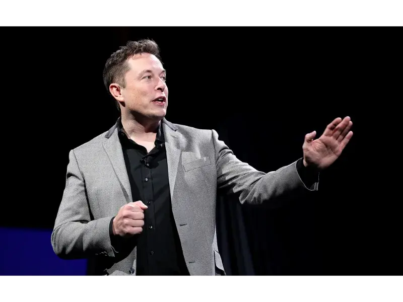 إيلون ماسك يقاضي OpenAI بسبب الانحراف المزعوم عن الصالح العام