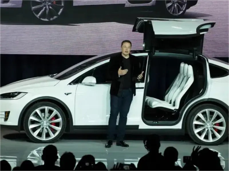 Tesla 最昂贵的车型是什么？
