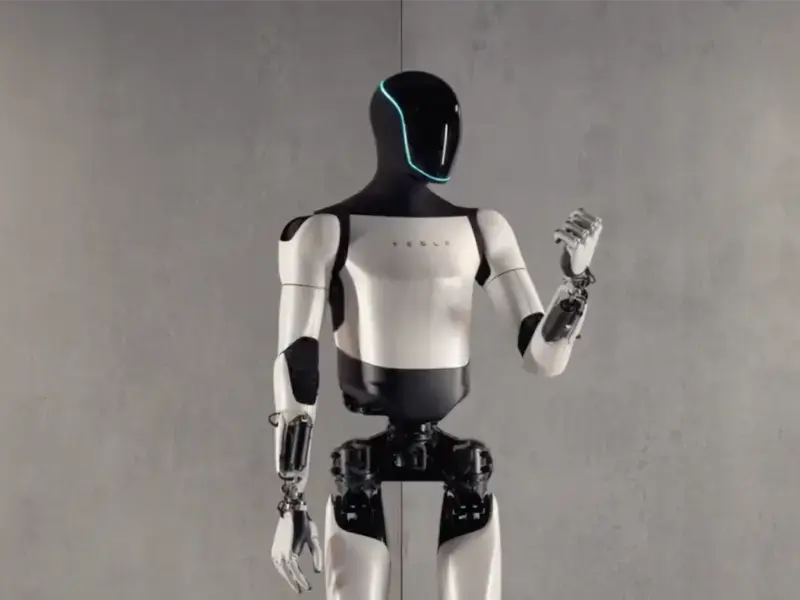 Teslas humanoider Roboter Optimus könnte 2025 debütieren