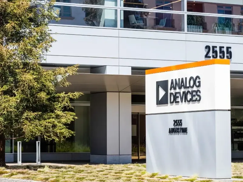 Analog Devices predicts strong quarterly revenue due to chip market rebound