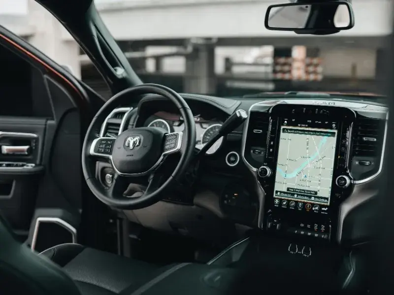 6 beliebte Autos mit autonomer Fahrtechnologie