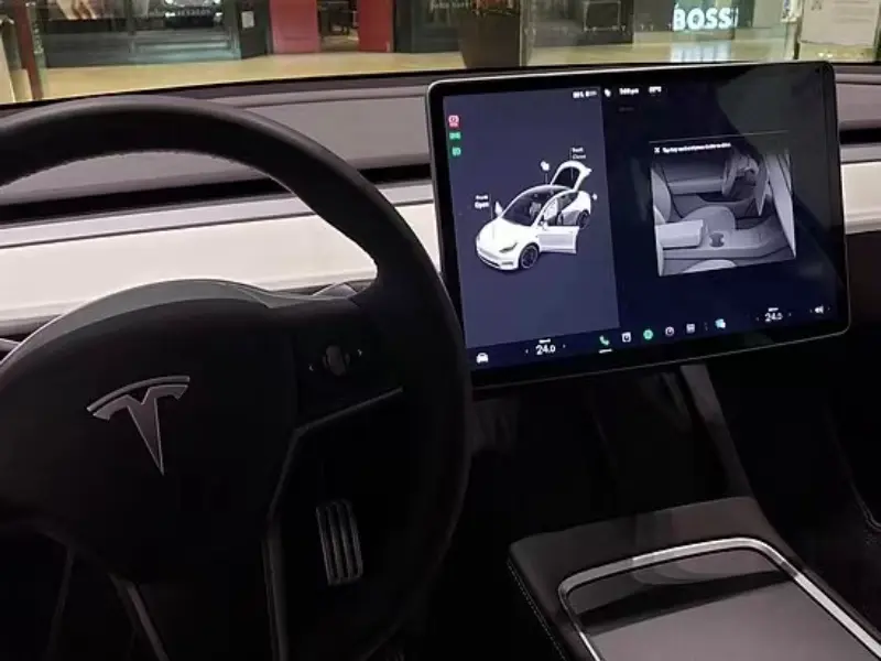 Tesla откладывает запуск роботакси из-за изменений в дизайне