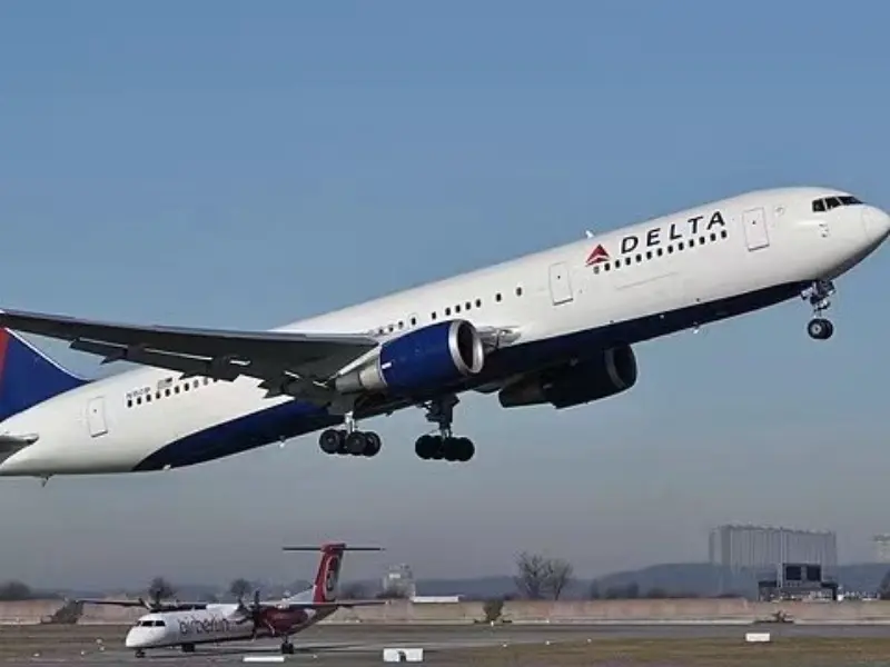 Delta Air Lines столкнулась с крупными сбоями из-за киберинцидента