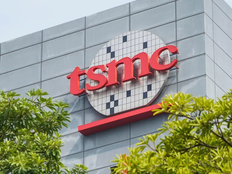 Le bénéfice de TSMC au T2 bondit de 30 % grâce à la demande d'IA