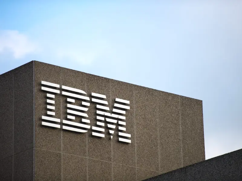 IBM reports growth in AI bookings, beating earnings estimates