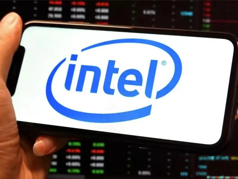 Las acciones de Intel suben por indicios de inversión de Apollo y fusión con Qualcomm