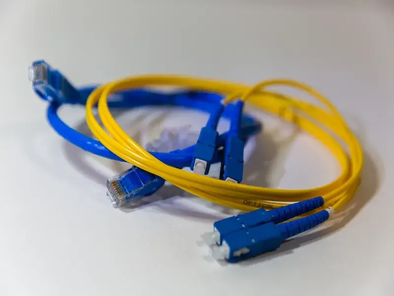 Quando usar fibra multimodo e fibra monomodo