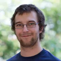 Pavel Snajdr und die mitgliedergeführte VPS-Plattform, die Infrastrukturentscheidungen öffentlich machte