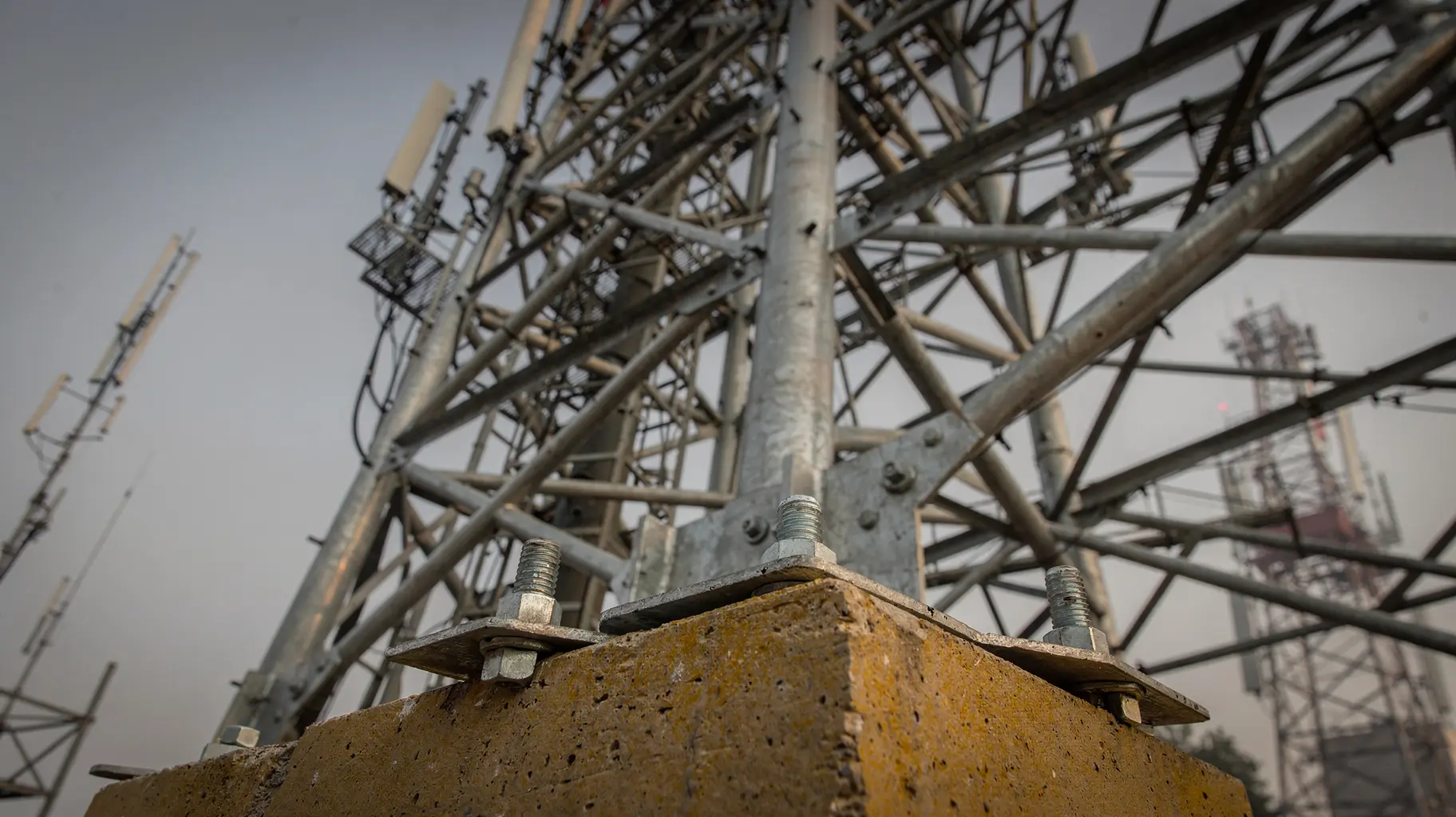 Indus Towers: سقف 2,200 كرور يحل محل السعر