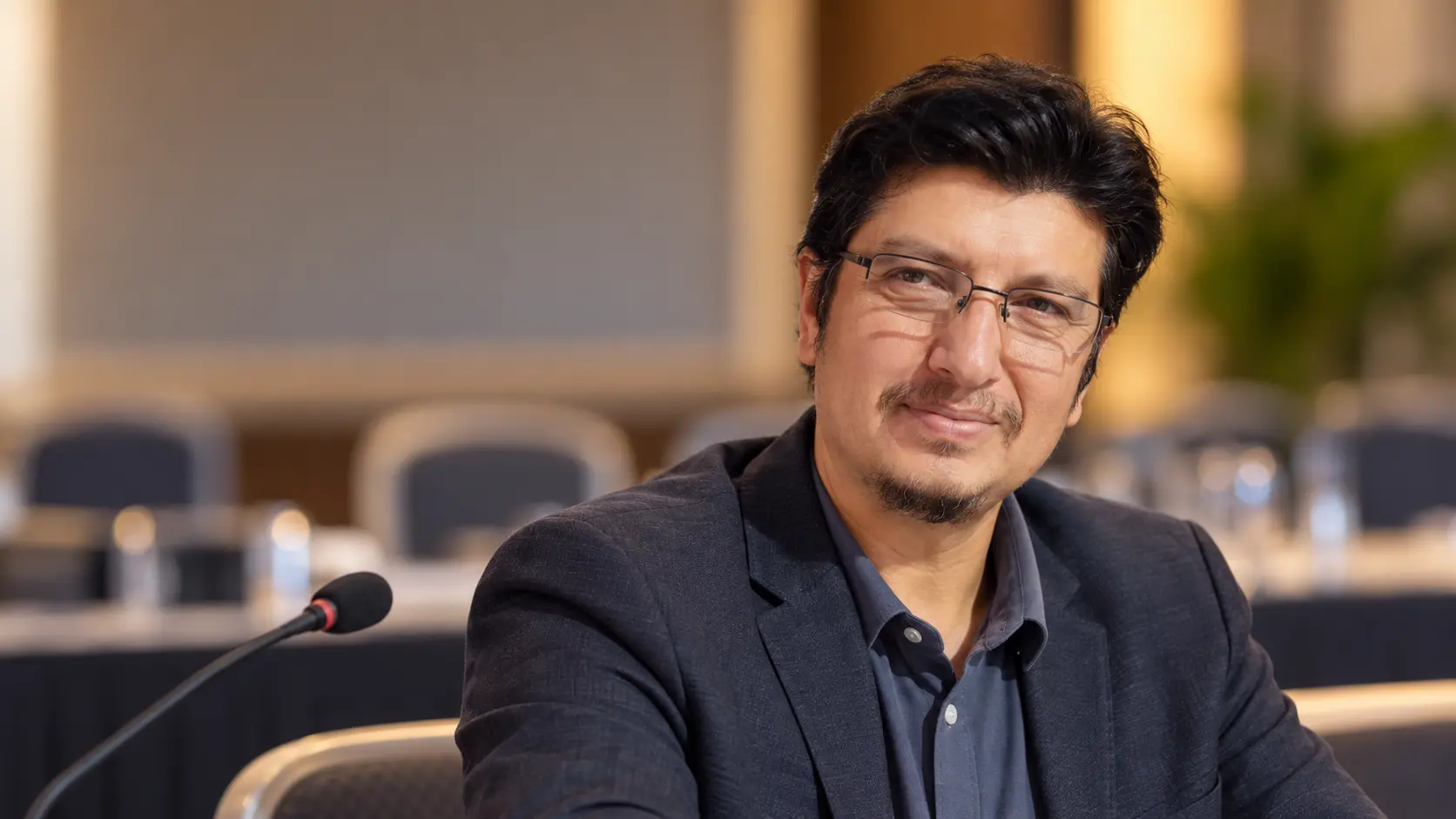 Sergio Rojas ganó 51 votos y un micrófono con manual de instrucciones