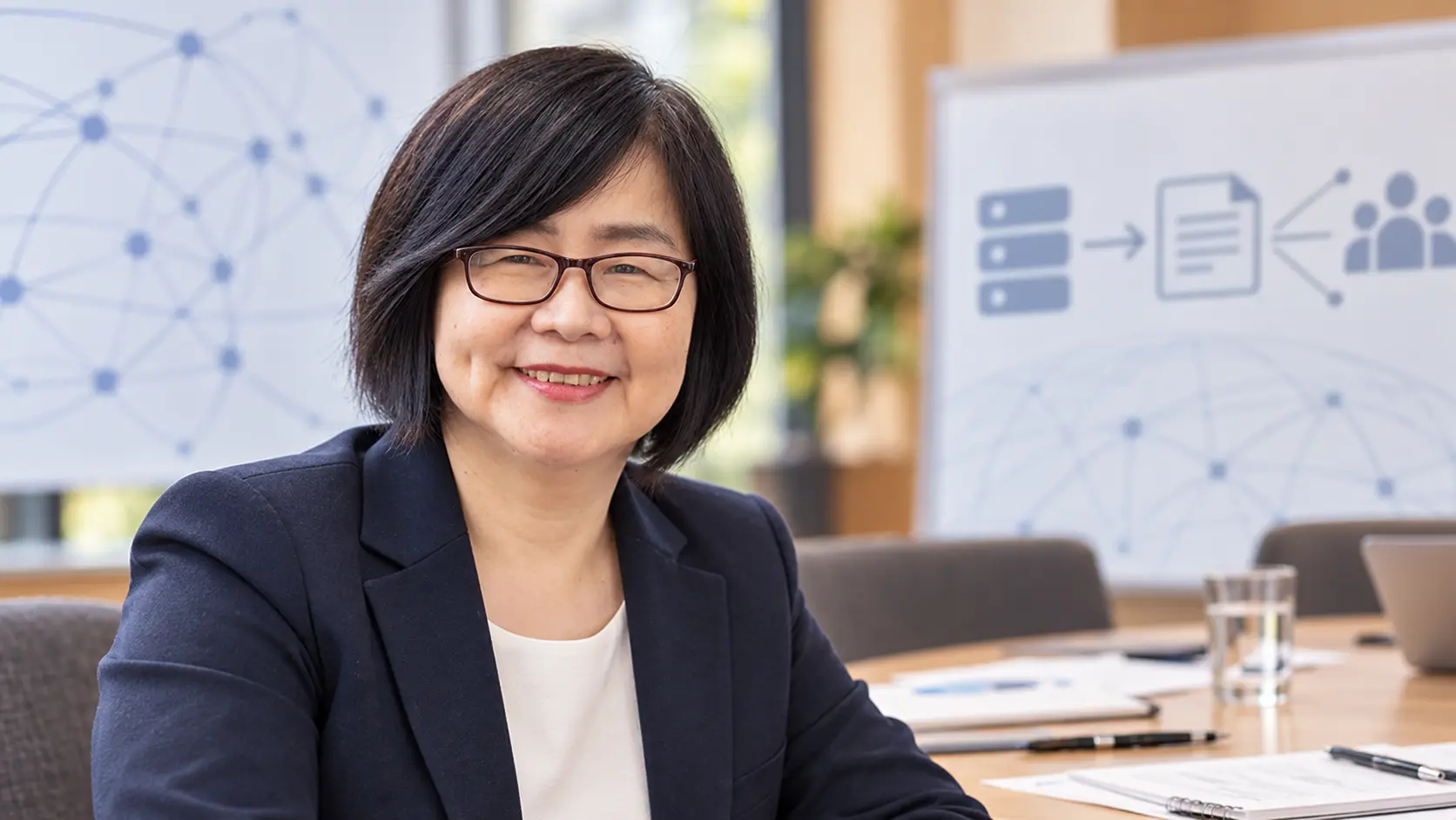 Joy Chan 守过服务器,如今要管好会议的门