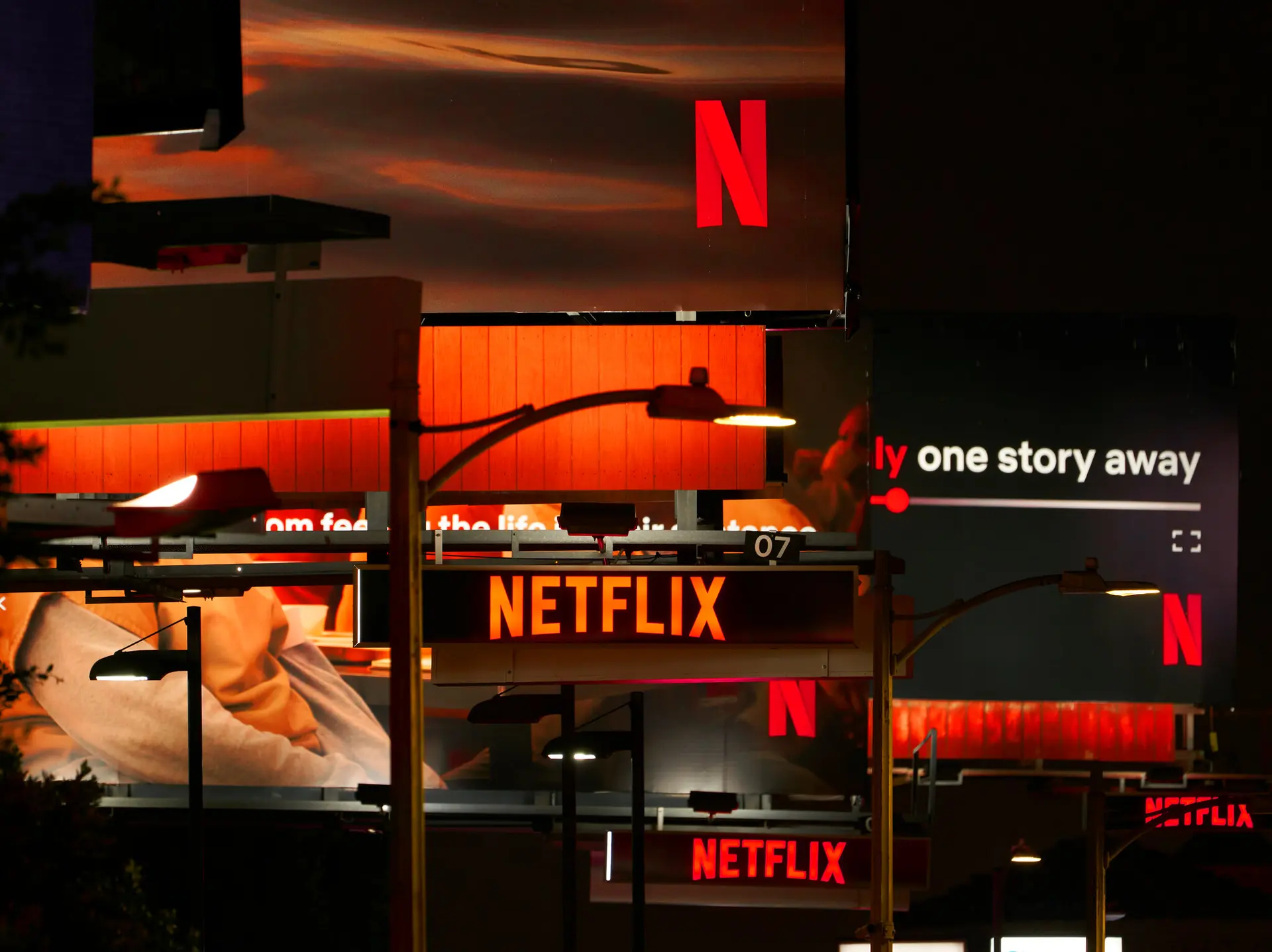 مشتركي Netflix يزيدون بنحو 9 ملايين في الربع الثالث