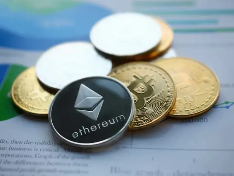 Les cryptomonnaies progressent alors que les investisseurs sont optimistes pour les ETF Ether