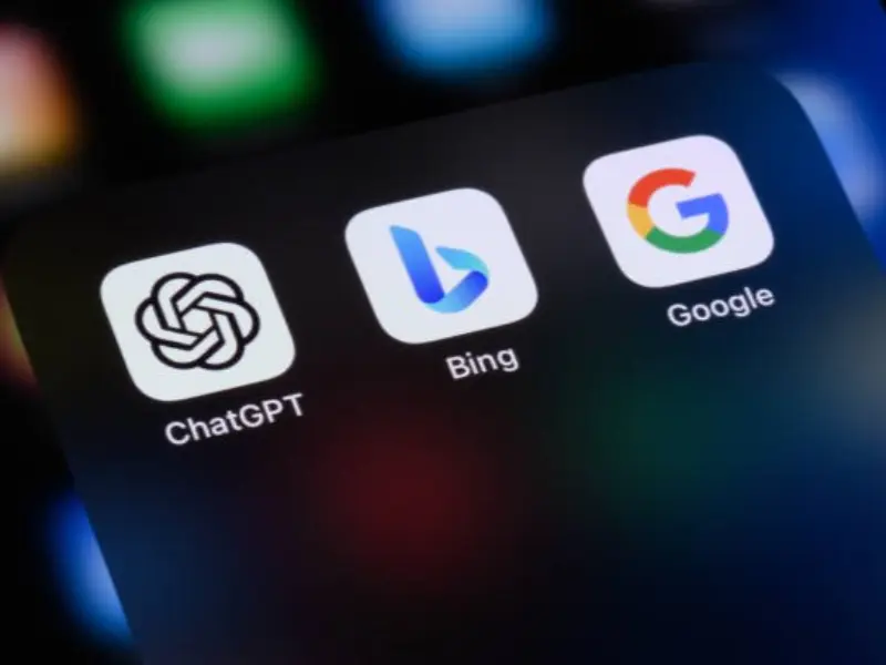 CEO de OpenAI niega vínculo entre salidas de ejecutivos y reestructuración