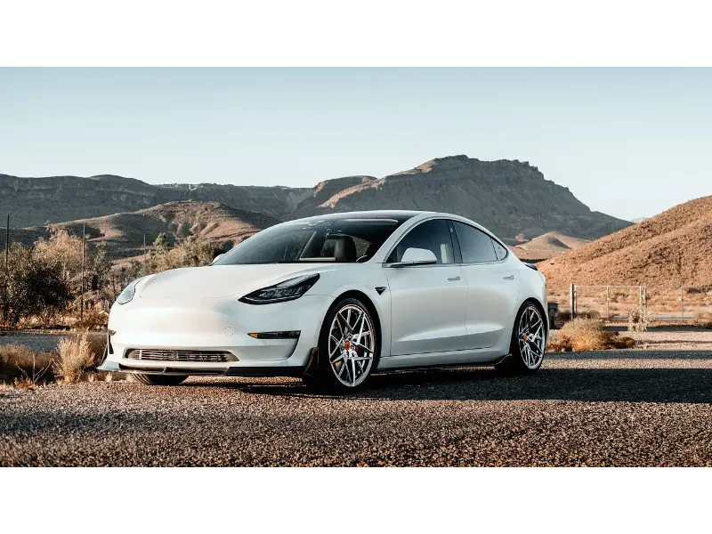 Tesla-Robotaxi-Enthusiasmus flaut ab: Investoren fordern Details