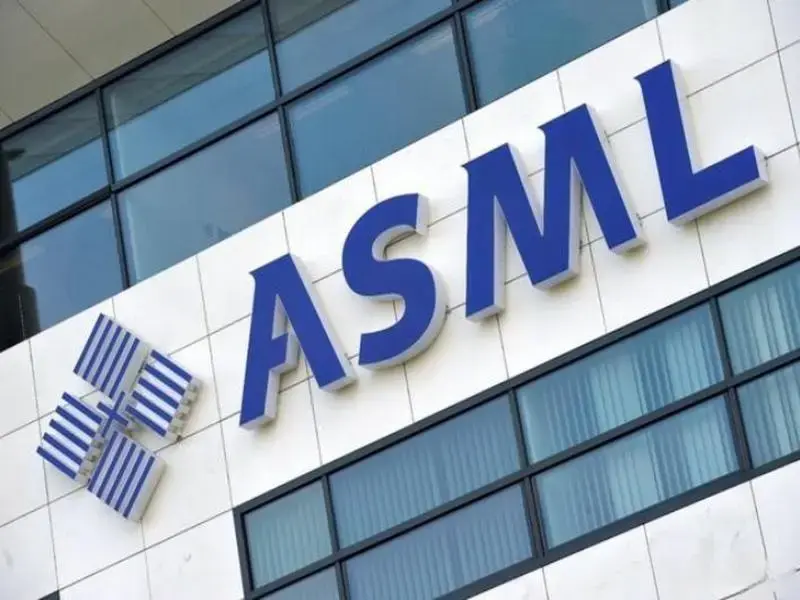 ASML、AI 需要で力強い成長を予測