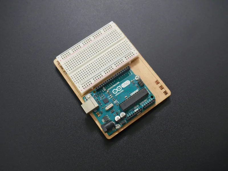 China semiconductor index rises as TSMC cuts off chip shipments