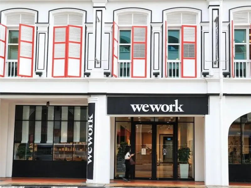 WeWork Singapour: réduit ses activités mais conserve des sites clés pour les grands clients