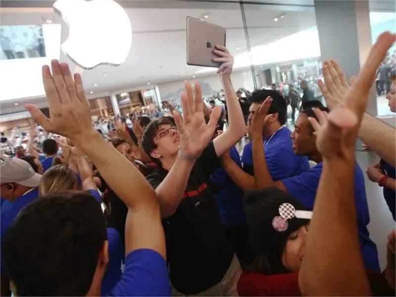Editorial image for 104 Employees in the US Apple petition to unionise.