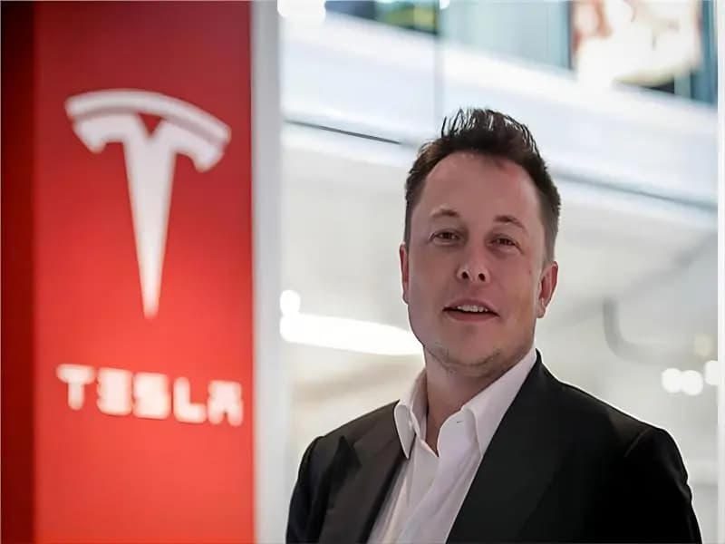 マスク氏、株価下落に対応するため新型車両の発表を計画