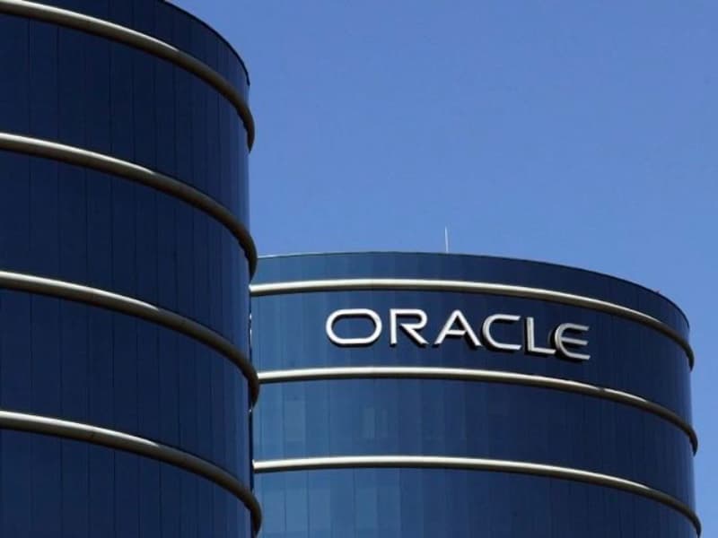 Oracle, Accenture s'associent pour développer des solutions d'IA générative