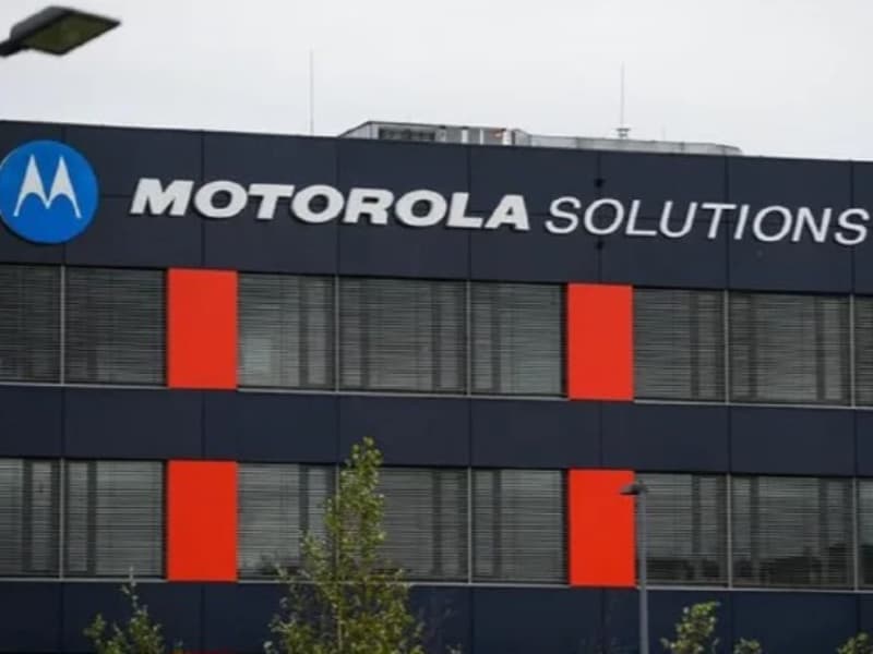 Motorola Solutions eleva sus previsiones de ingresos anuales gracias a la fuerte demanda de seguridad