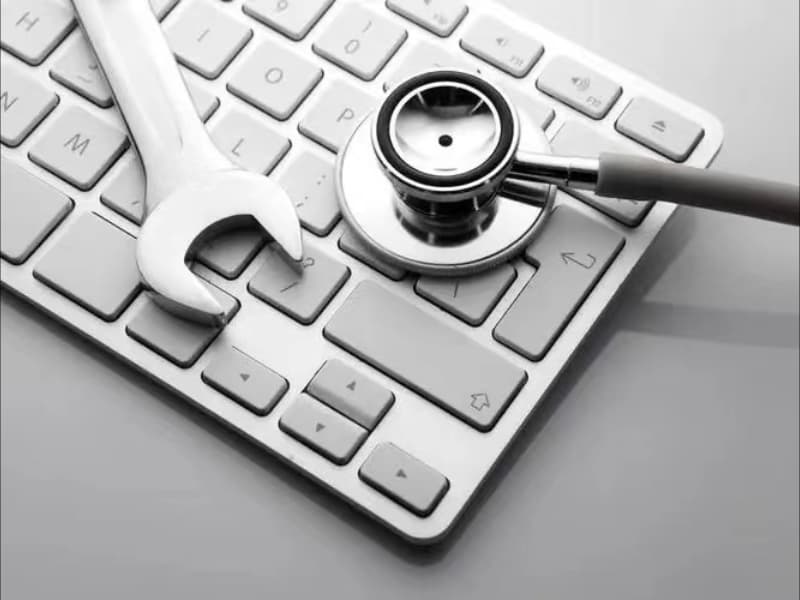 Quelles sont les causes de la corruption du micrologiciel ?