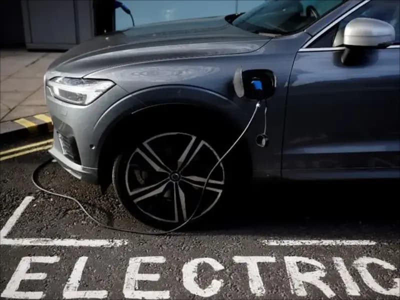 BYD s'associe à Huawei pour développer des véhicules électriques autonomes