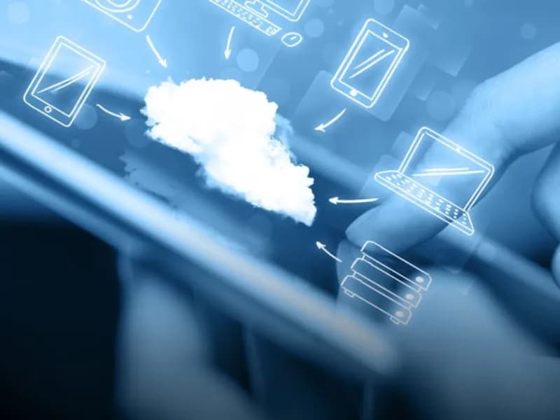 Cloud-Hosting vs. Shared-Hosting: Welches bietet überlegene Geschwindigkeit?