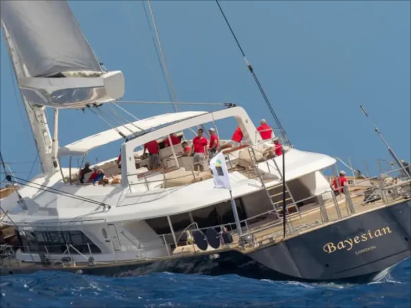 Le parquet italien ouvre une enquête sur le naufrage d'un superyacht