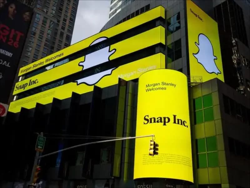 Snapchat は子供の捕食者の「温床」と非難される