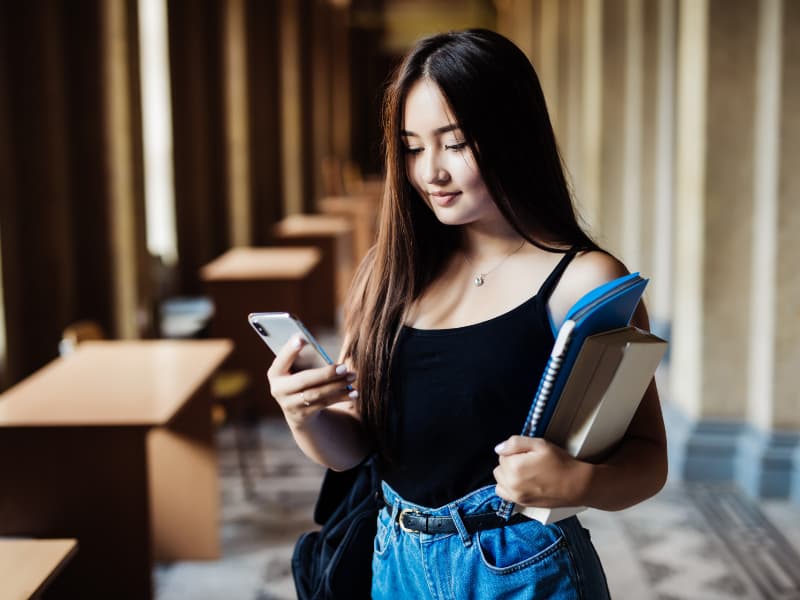 Trust Bank e TerraPay auxiliam estudantes de Bangladesh