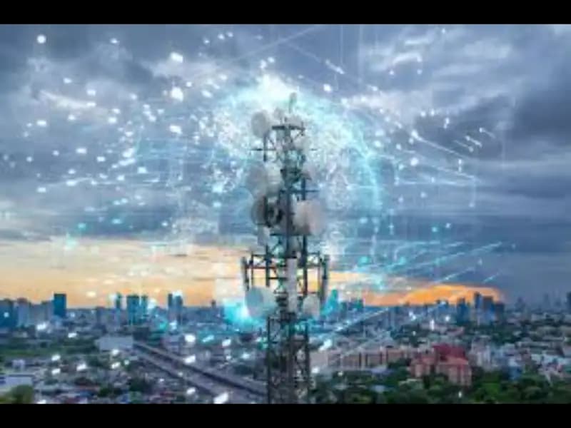 Governo britânico promete £28 milhões para P&D em telecomunicações e redução da burocracia