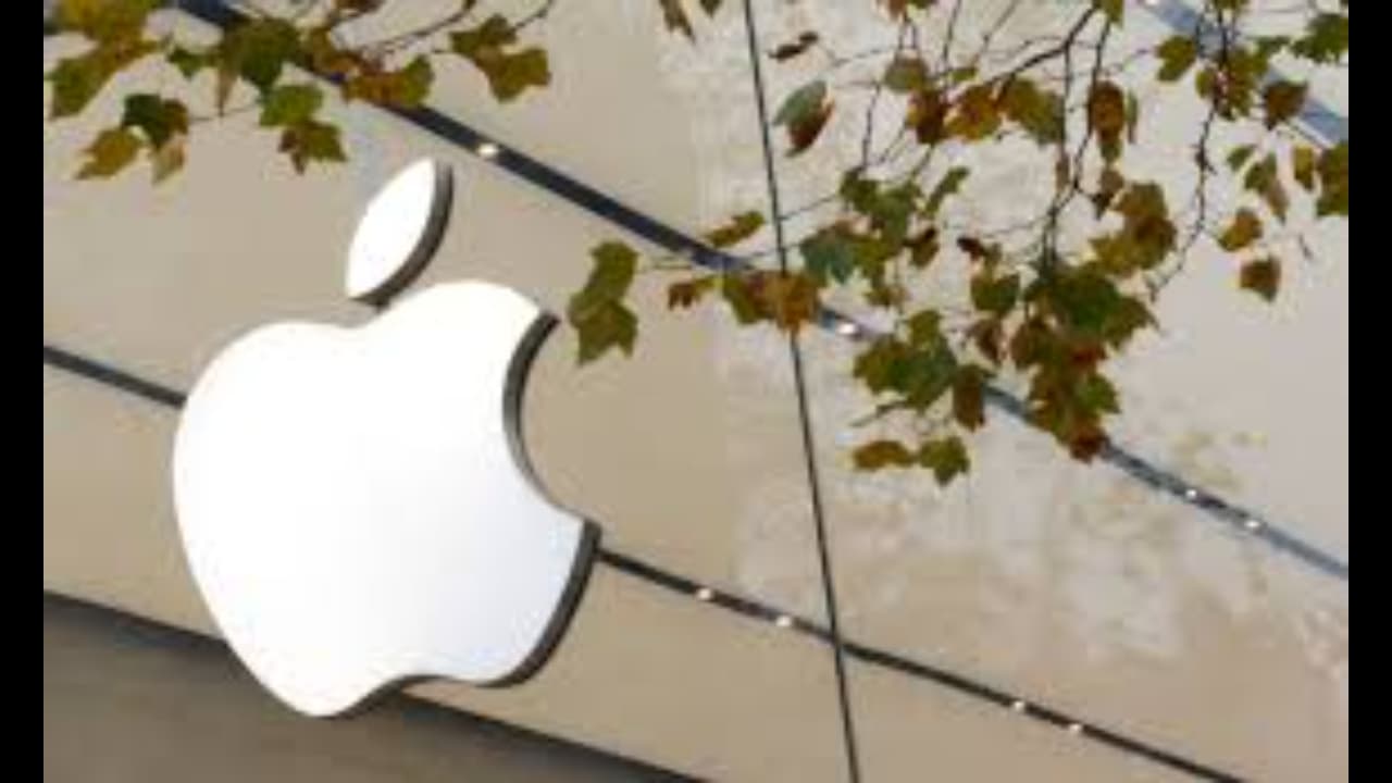 UK pushes Apple for iCloud backdoor, clash brews