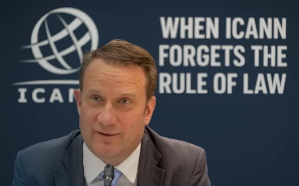 Wenn die ICANN das Gesetz vergisst: Wie CEO Kurtis Lindqvist AFRINIC und die Verfassung von Mauritius untergräbt