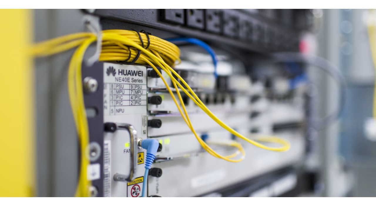 FCC de EE. UU. votará restricciones más estrictas para equipos chinos de telecomunicaciones