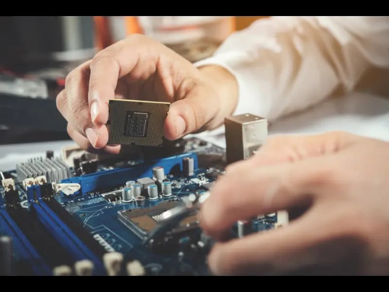 Herramientas creativas de Cloudflare para automatizar el mantenimiento de hardware