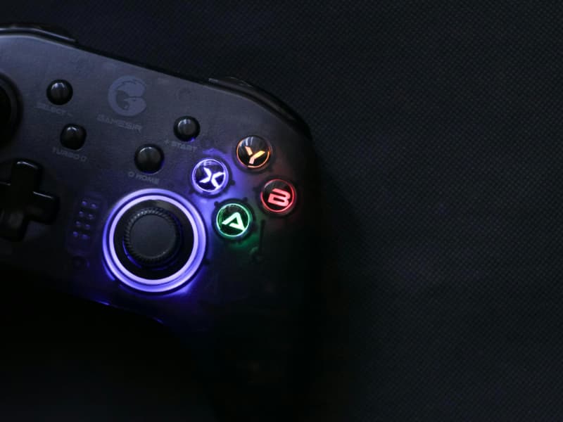 Exploring the dynamics of the global video game industry