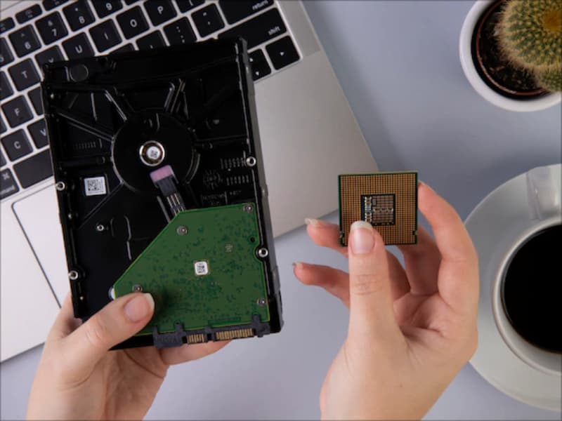 SSD ファームウェアとは?