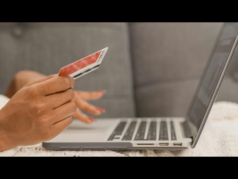 IDEX Biometrics 签署协议在全球推出生物识别卡