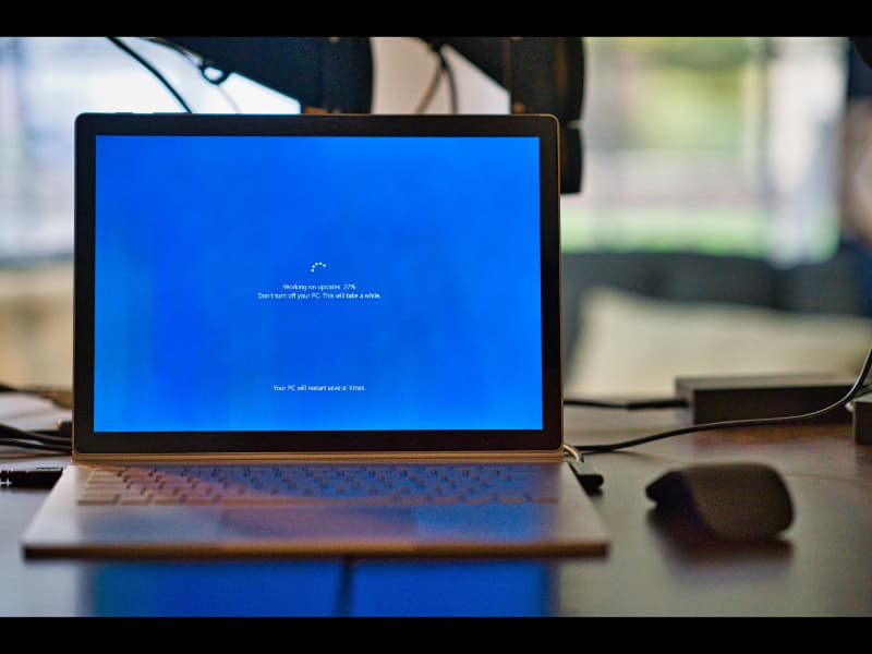 مايكروسوفت تصر: TPM 2.0 إلزامي لأمن Windows 11