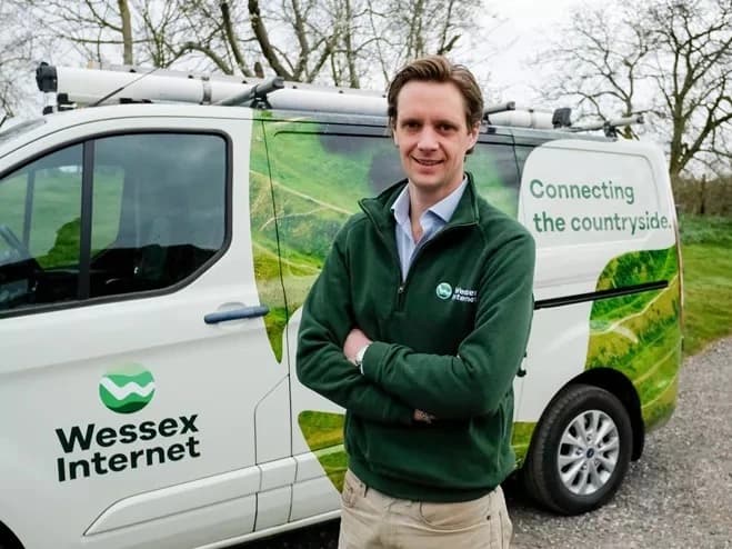 Wessex Internet recibe $68 millones para transformar la conectividad rural del Reino Unido