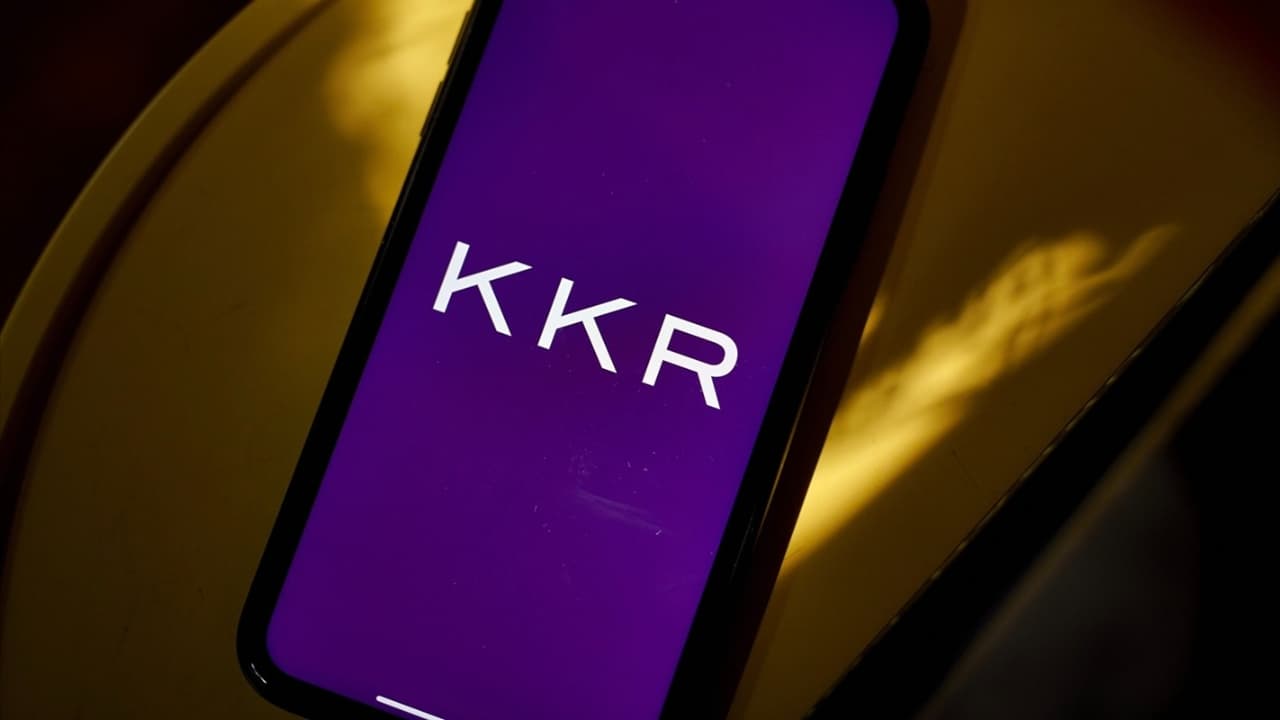 欧盟调查 KKR 电信交易