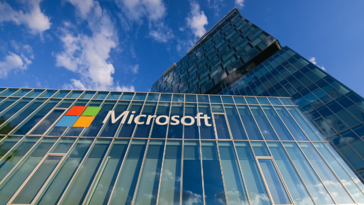 Microsoft 与美国政府签署 AI 协议