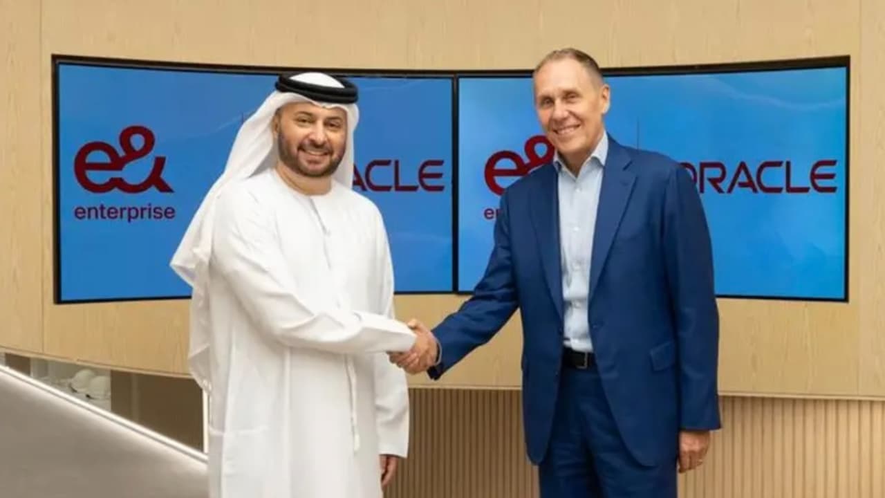 e& enterprise lanza OneCloud, la plataforma cloud soberana de los EAU