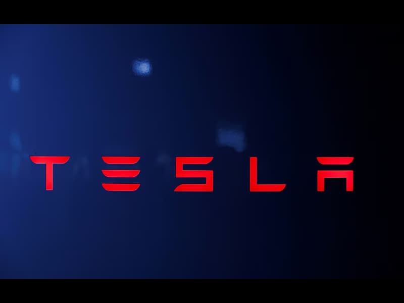 Tesla Q4 营收超预期,尽管电动汽车放缓