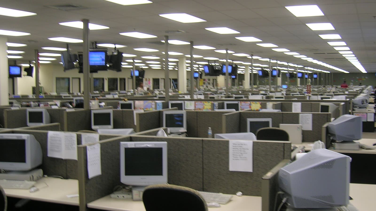 A mostly empty contact centre work floor in Lakeland, Florida