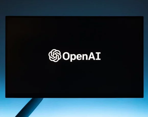 Logo-of-Open-AI-on-a-black-background