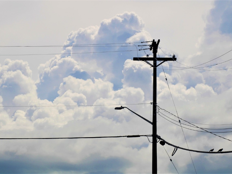 horizontal-distribution-power-lines-7-29